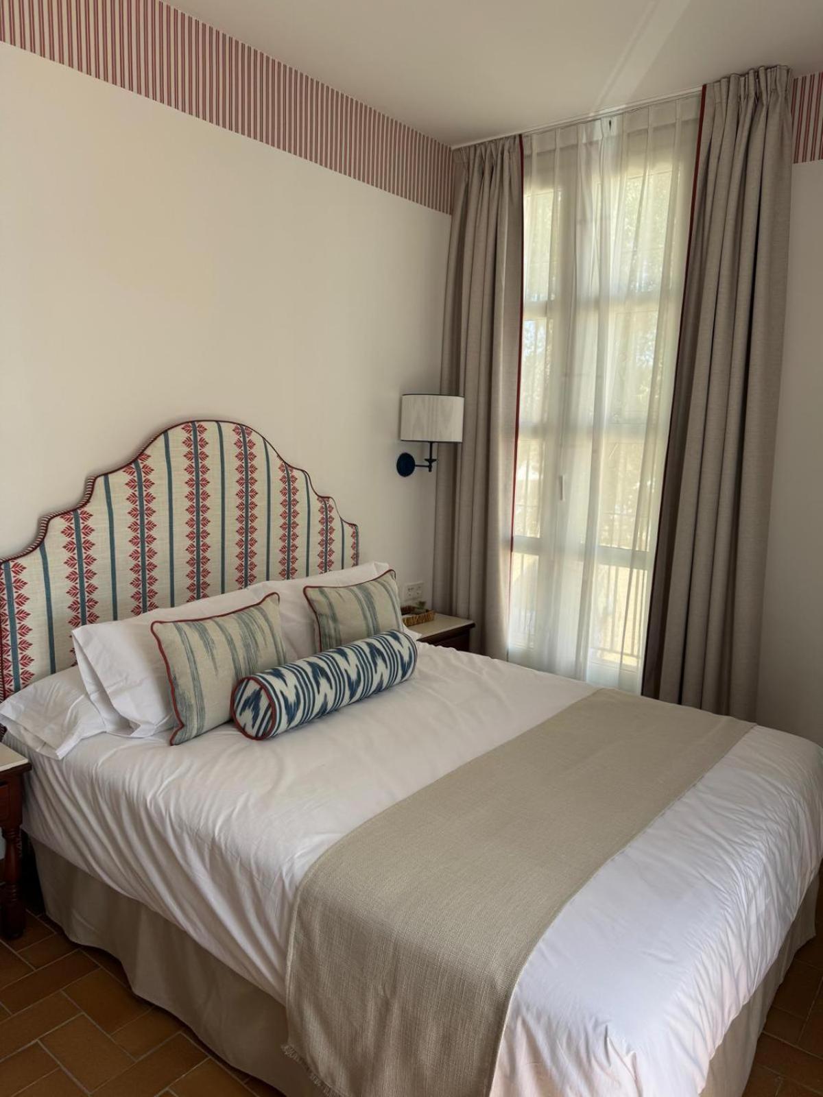 Hotel Toruno Del Rocio Bagian luar foto
