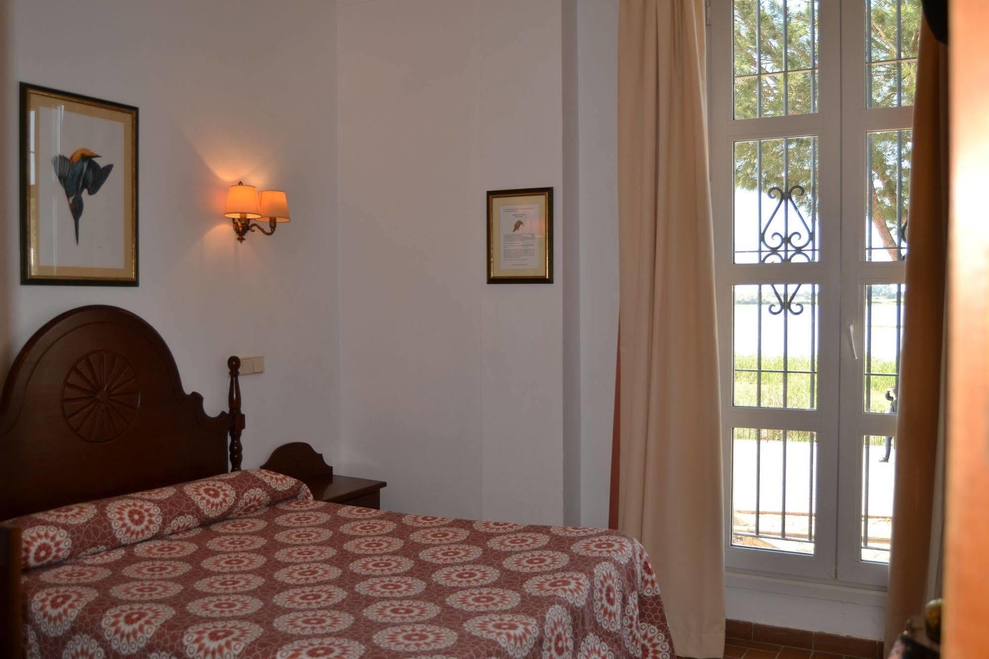 Hotel Toruno Del Rocio Bagian luar foto